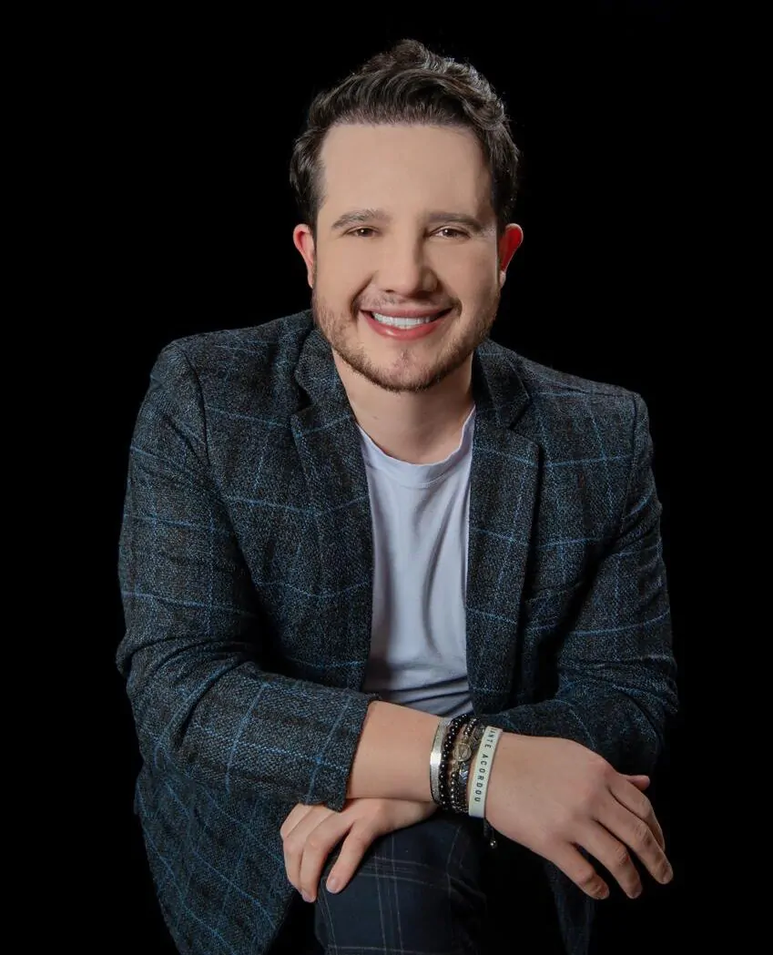 Dr. Klever Oliveira — CEO da Oliveira Clinic